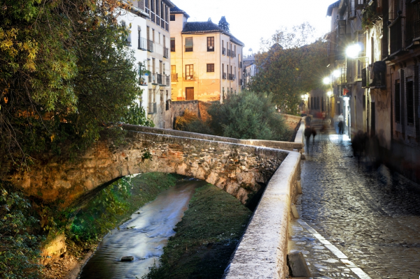 La Carrera del Darro: Un Paseo por el Tiempo