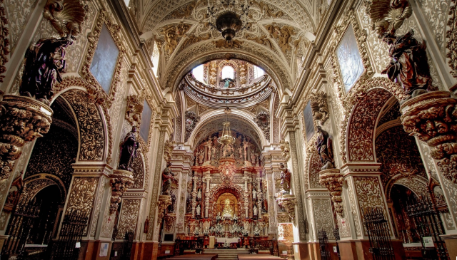 La Basílica de Nuestra Señora de las Angustias: Patrona de Granada